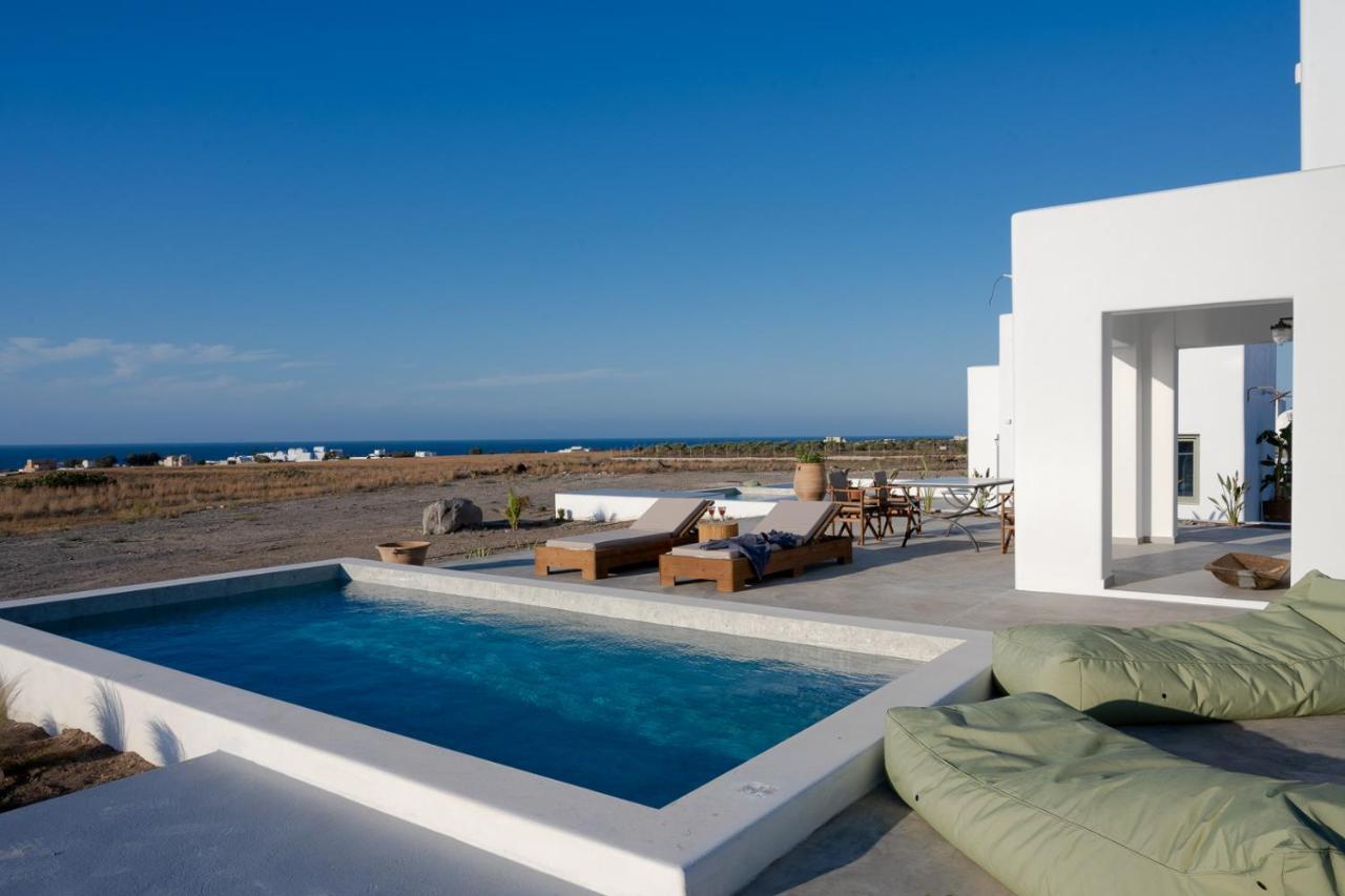 Oia Kissiri - private pool villas Esterno foto